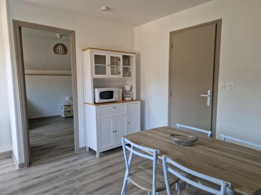 Appartement Au Milieu Des Vignes Thésée Exterior foto